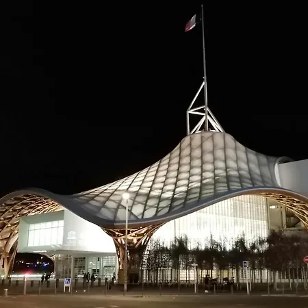 Διαμέρισμα L'amphi Pompidou 3 Minutes De La Gare *